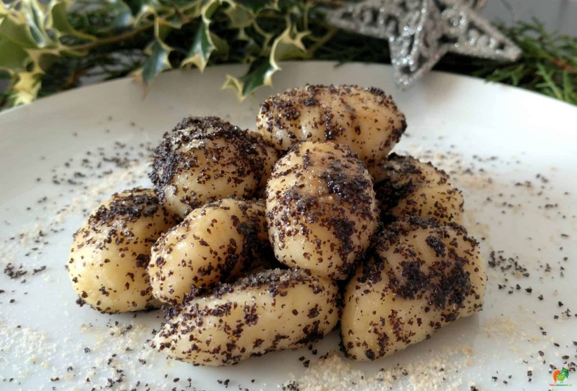 Makové gnocchi